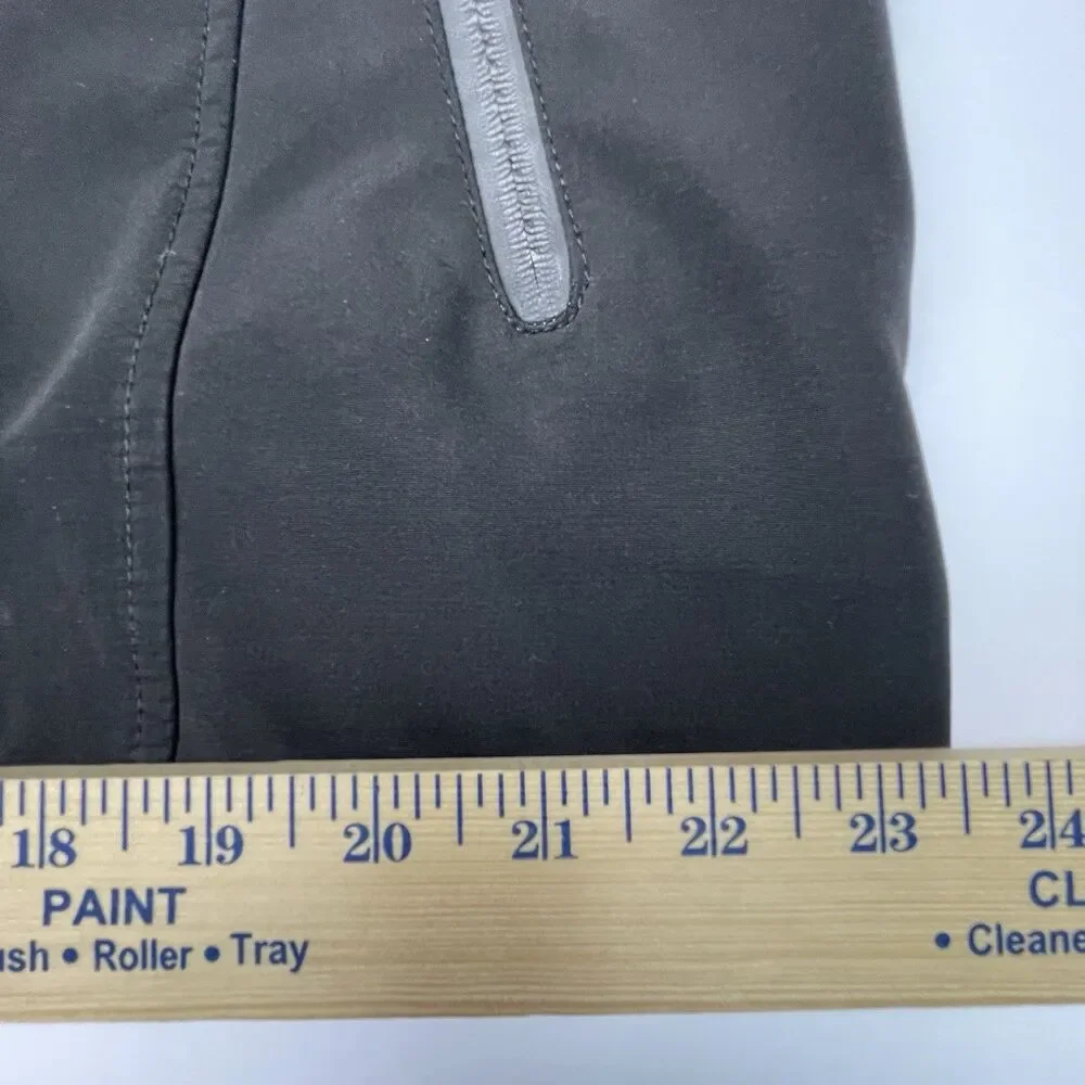 Tumi  T-Tech Black Jacket Hidden Hood Full Zip Pockets Men's Size Large